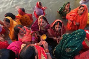 सूर्य देव की पूजा छठ पूजा का महत्व 5 Powerful Reasons to Celebrate